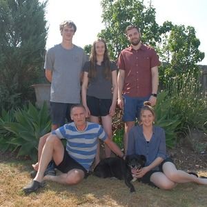 Meet your Posher, Simone